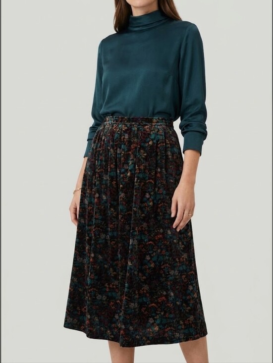 John Meyer of Norwich Dresses & Skirts - VTG 90s John Meyer Velvet Dark Floral Midi Skirt Whimsigoth Tapestry A-Line 12